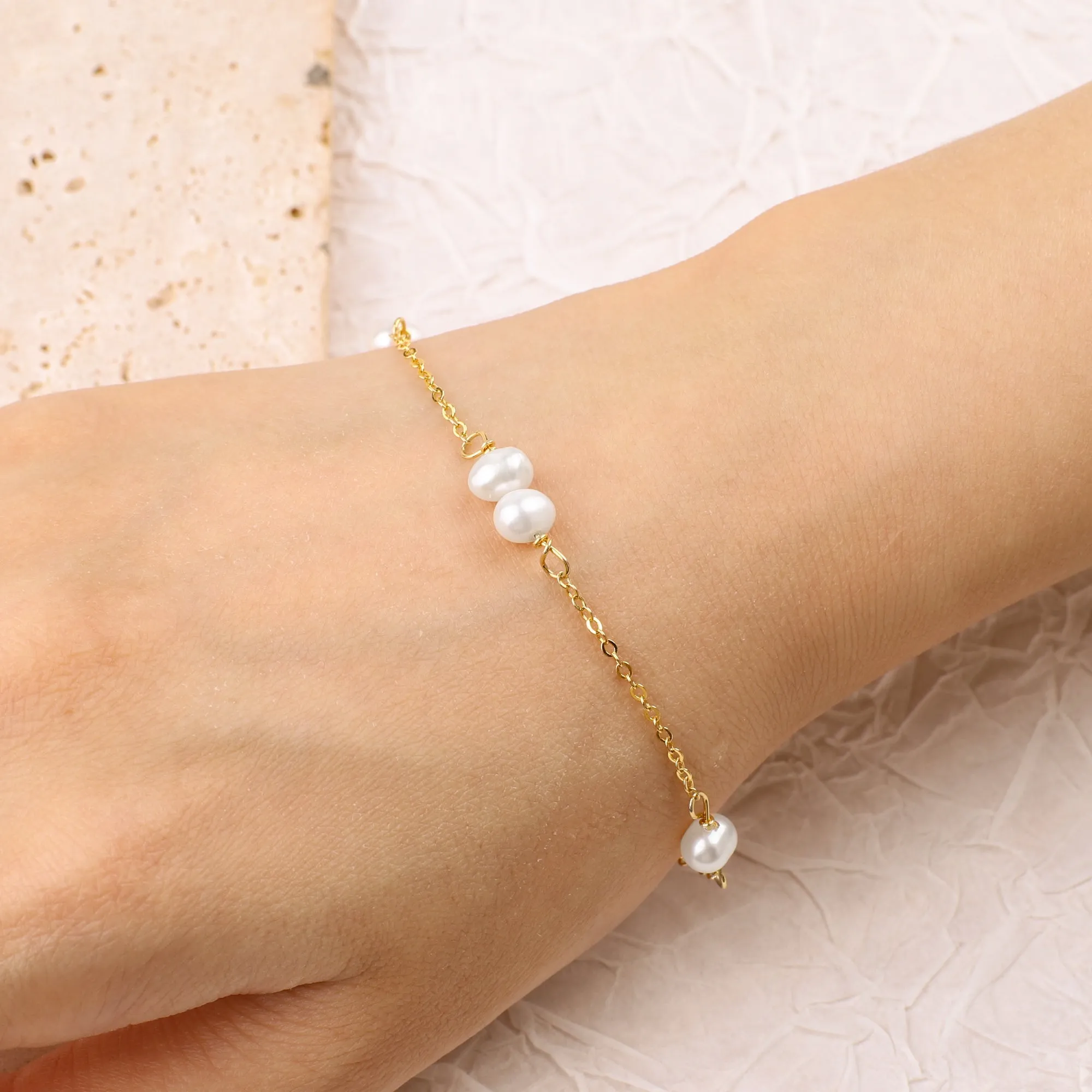 Six Pearl Bracelet